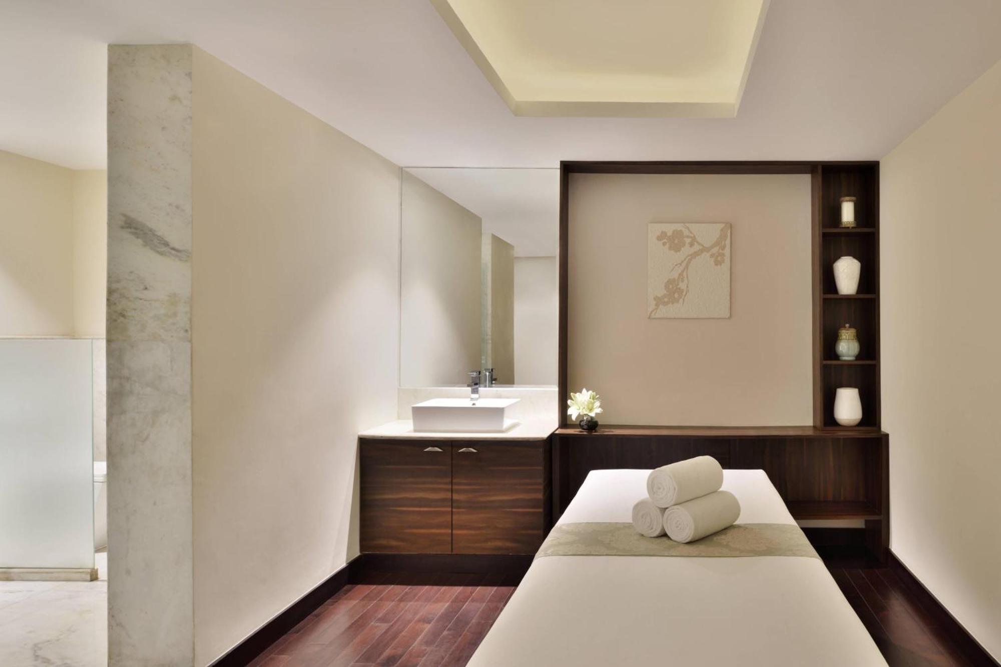 Jaipur Marriott Hotel Luaran gambar A treatment room at the spa
