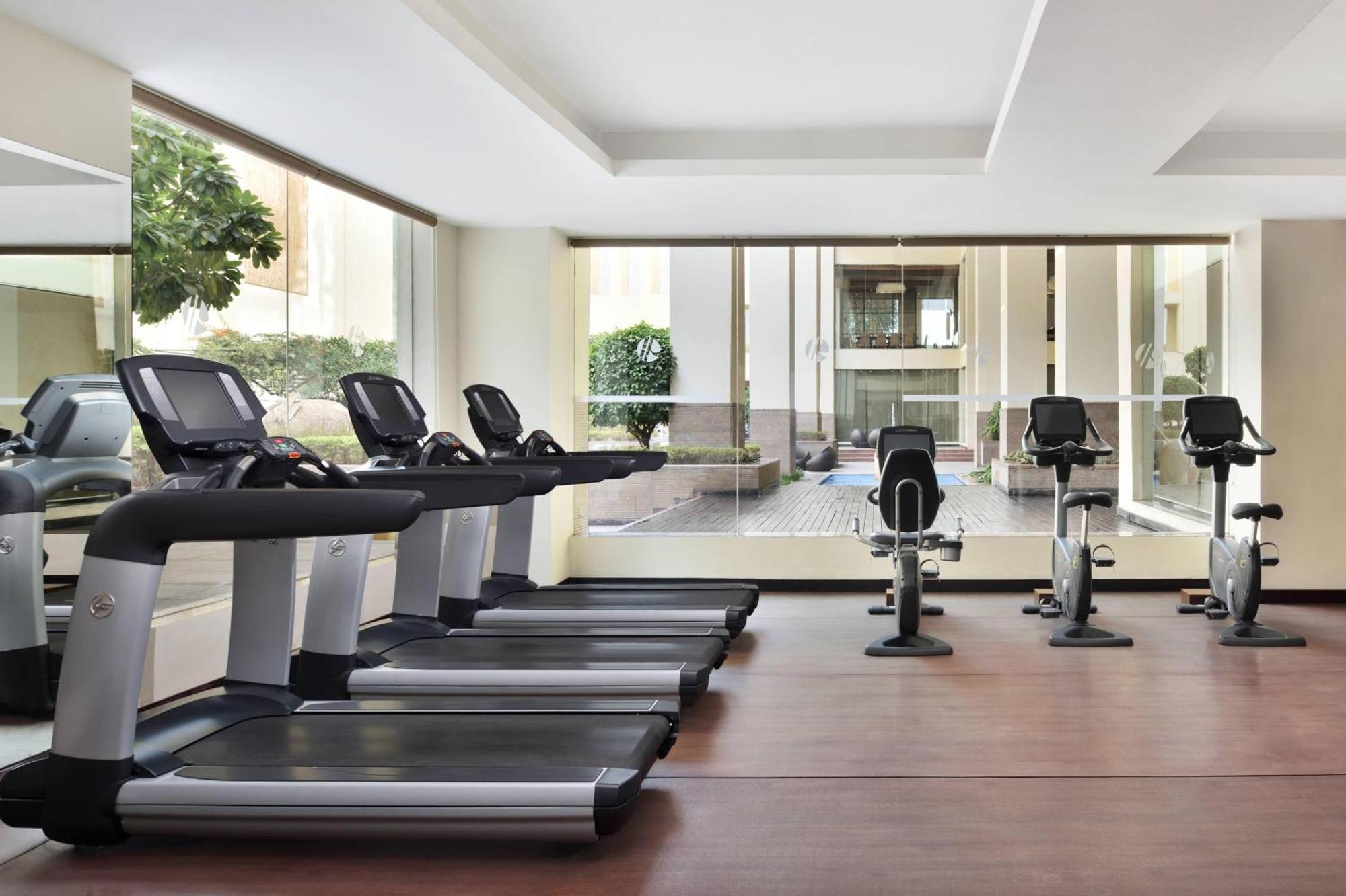 Jaipur Marriott Hotel Luaran gambar The gym at the hotel